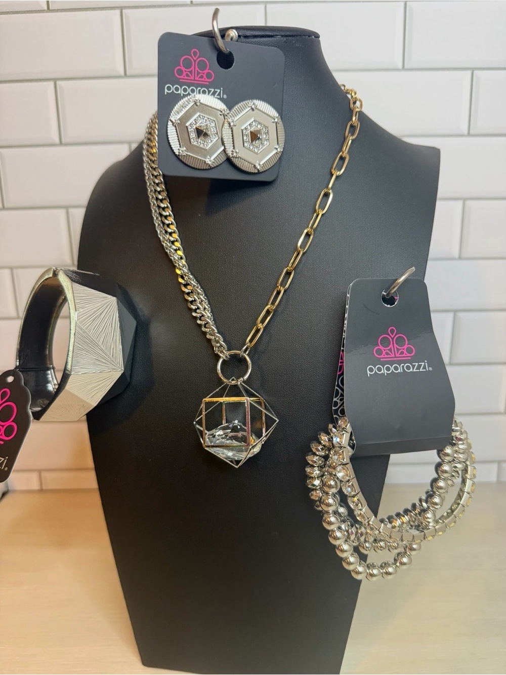 Paparazzi Silver Geometric Cage Pendant Necklace with Matching Accents